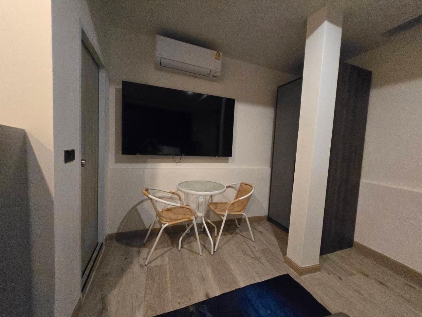 Pumpui Place Pattaya Exterior foto