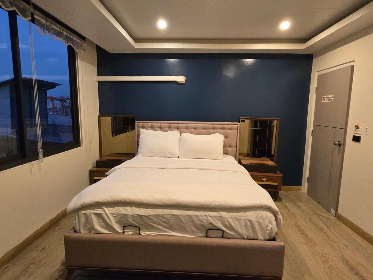 Pumpui Place Pattaya Exterior foto